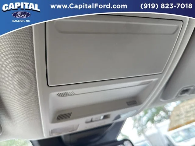 Used 2024 Green Ford Lariat image 32