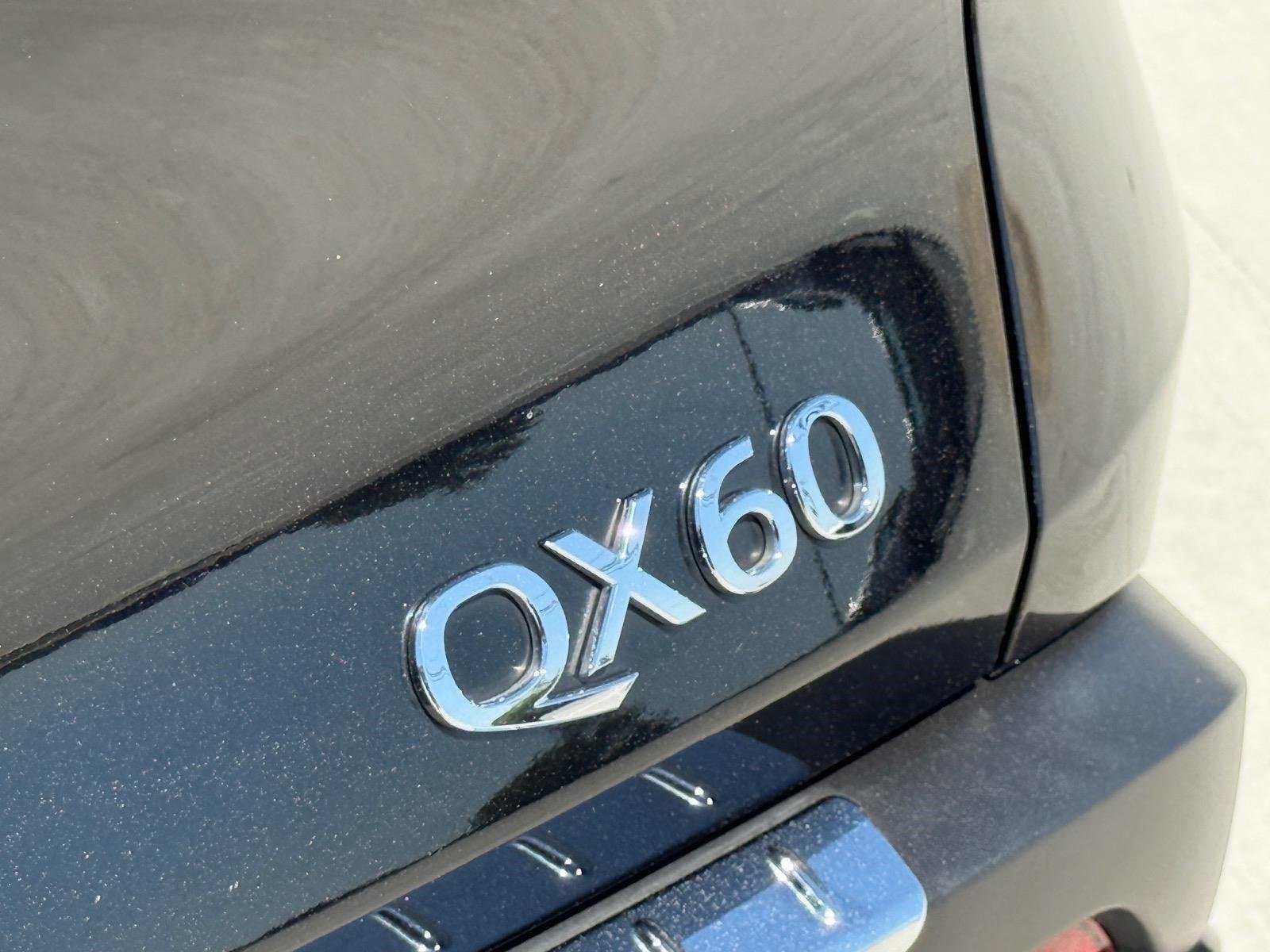 Used 2023 Mineral Black INFINITI LUXE image 9
