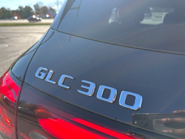 New 2027 Graphite Grey Metallic Mercedes-Benz GLC 300 image 11