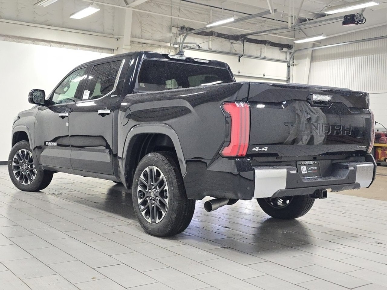 2026 Toyota Tundra Limited - Photo 17
