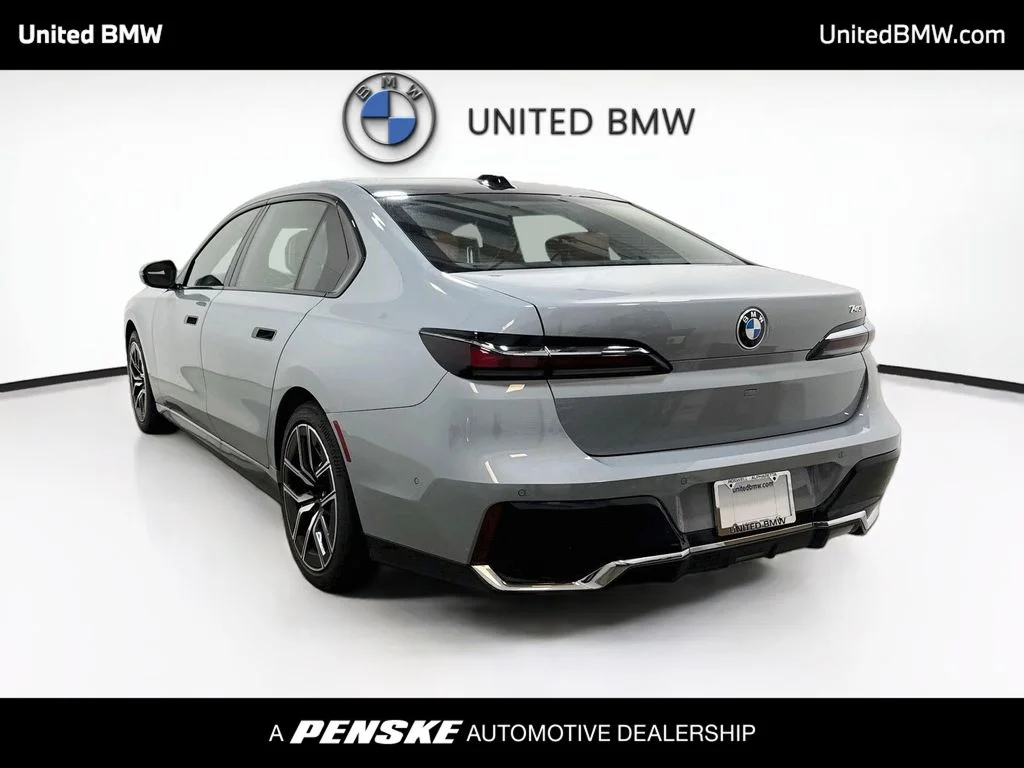 Certified Used 2026 Brooklyn Grey Metallic BMW 740i image 7