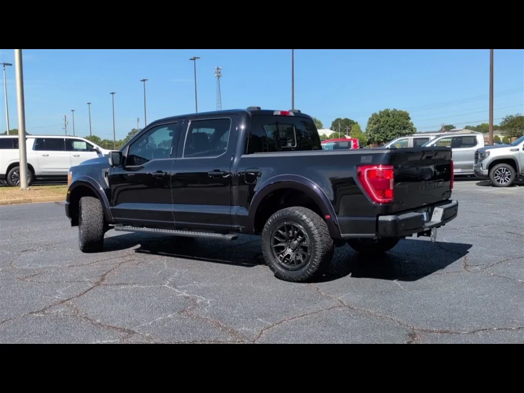 Used 2023 Black Ford XLT image 6