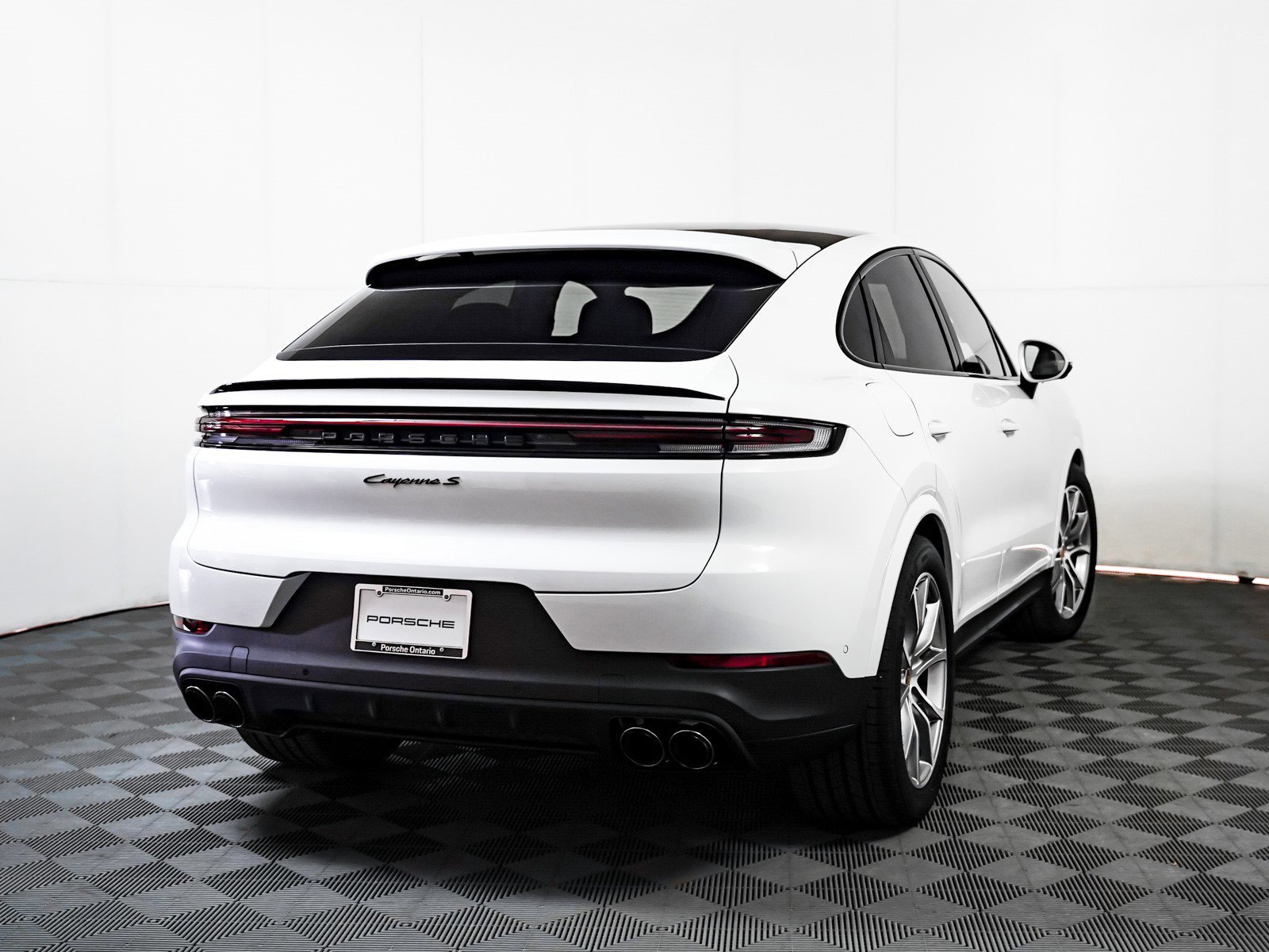 2026 Porsche Cayenne Coup S - Photo 10