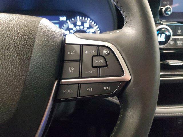 2024 Toyota Highlander LE - Photo 25