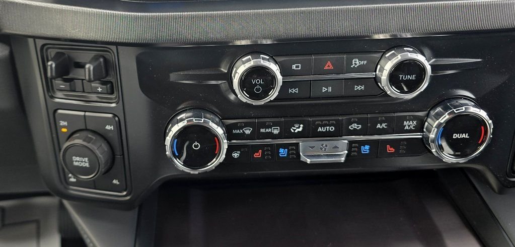 2026 Ford F-250 Super Duty Platinum - Photo 27