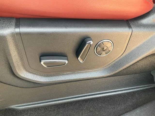 Used 2018 Black Ford Platinum image 8