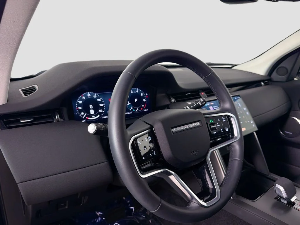 Used 2025 White Land Rover S image 9