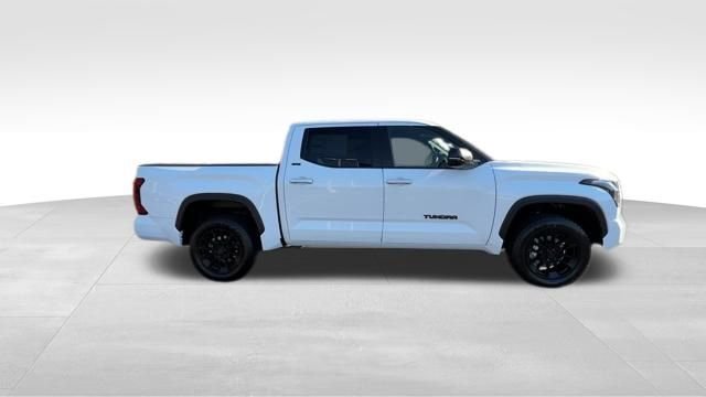 2026 Toyota Tundra SR5 - Photo 7