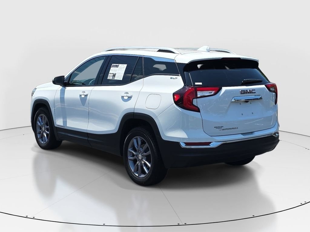 Used 2023 White GMC SLT image 8