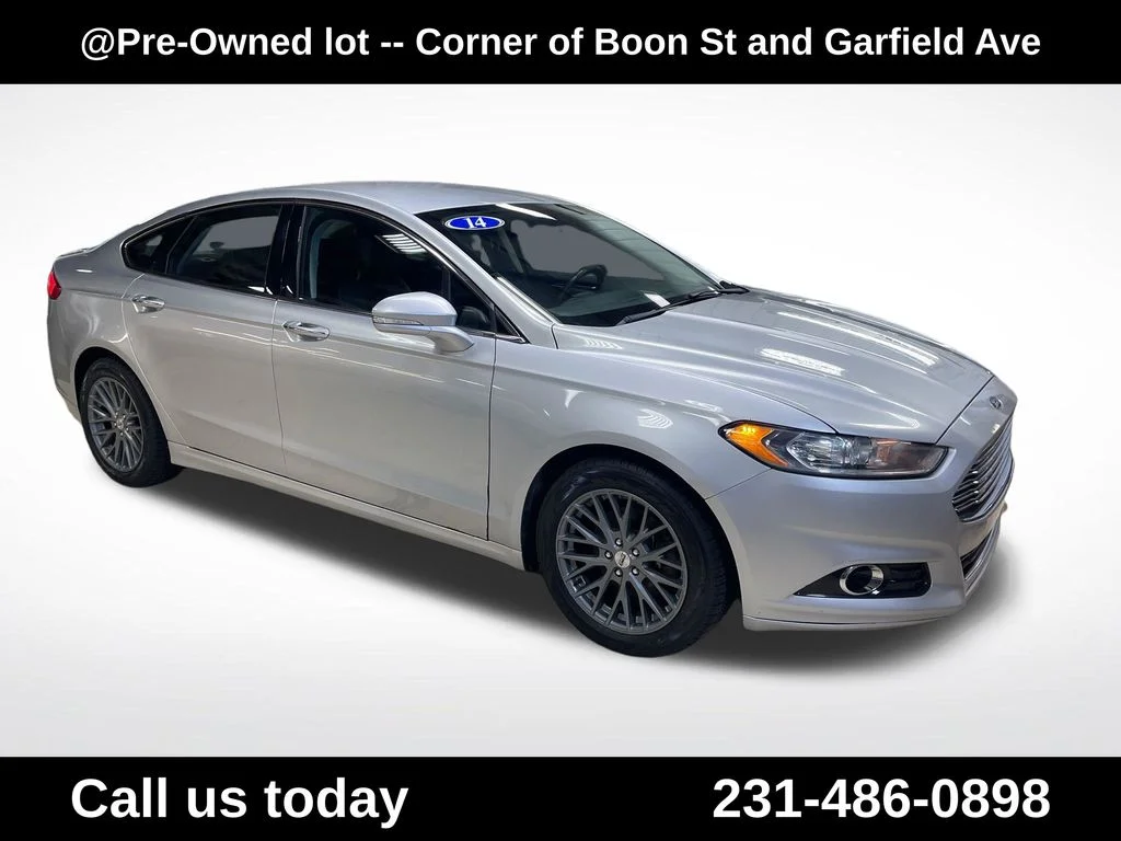 Used 2014 Silver Ford Titanium image 11