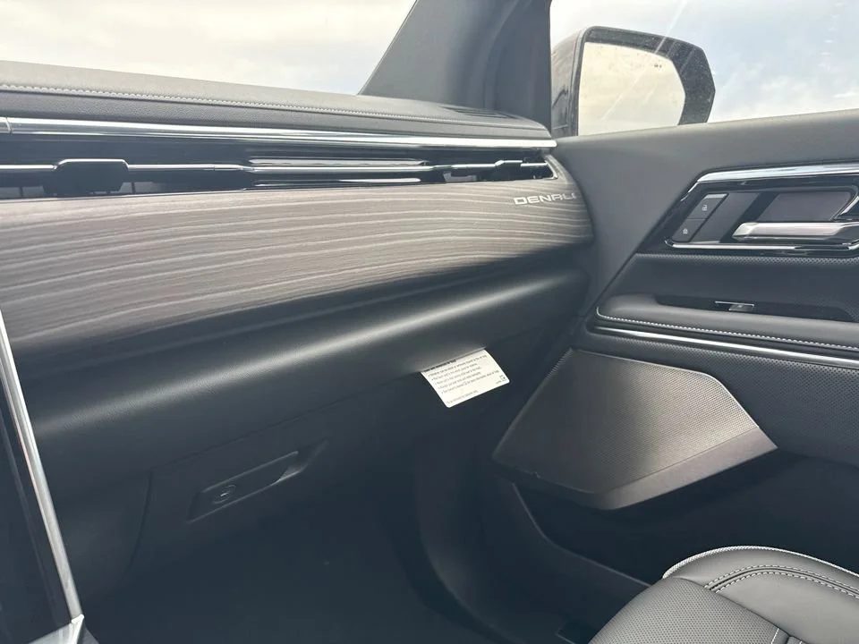 2025 GMC Sierra EV Denali - Photo 29