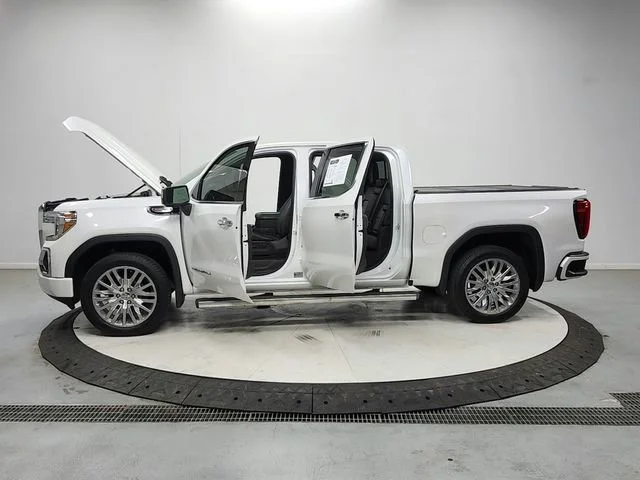 Used 2019 WHITE FROST TRICOAT GMC Denali image 12