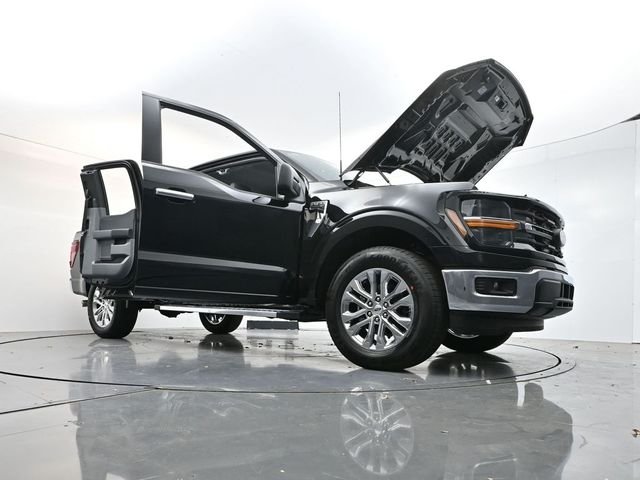 New 2026 Agate Black Metallic Ford XLT image 34