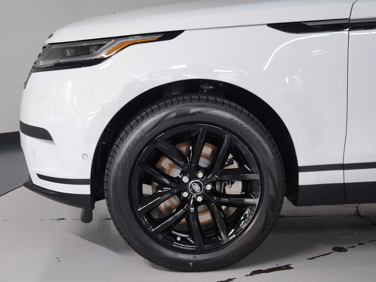 New 2026 Fuji White Land Rover S image 10