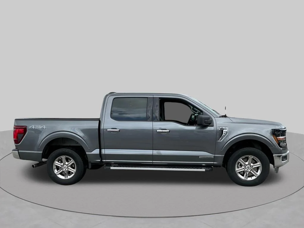 Used 2025 Gray Ford XLT image 8