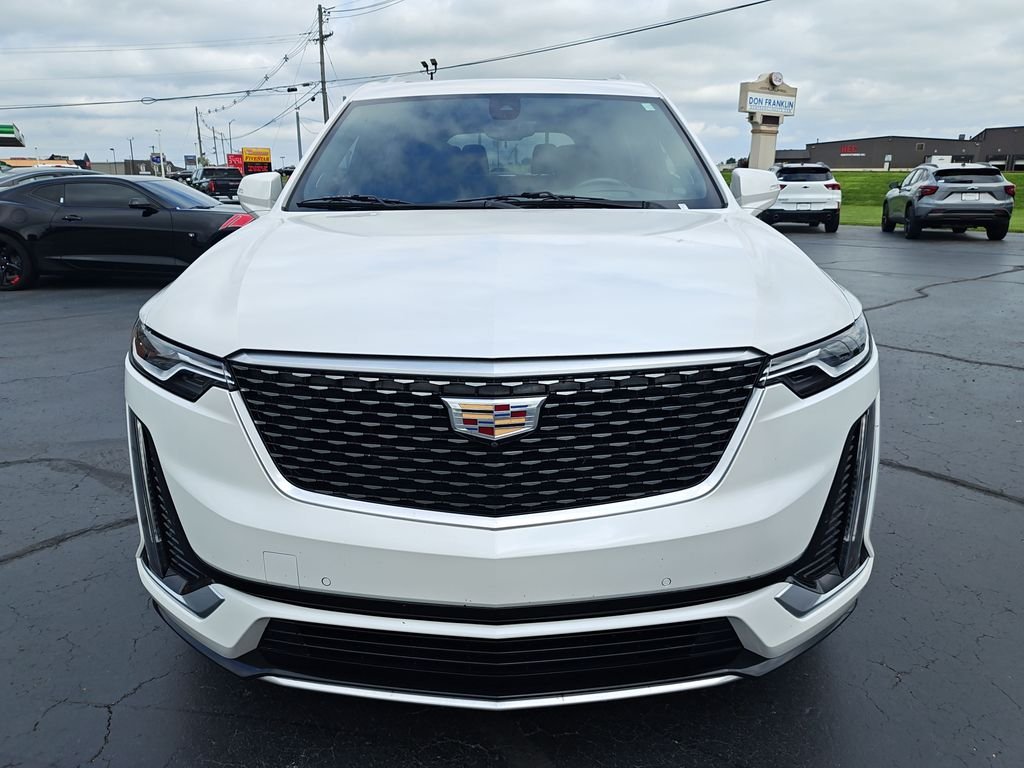 Used 2022 White Cadillac Premium Luxury image 8