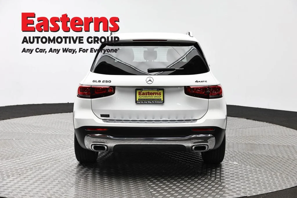 Used 2021 White Mercedes-Benz GLB 250 image 6