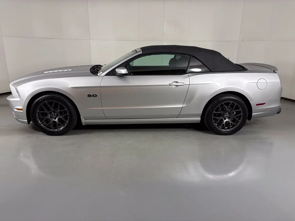 Used 2014 Silver Ford GT image 5