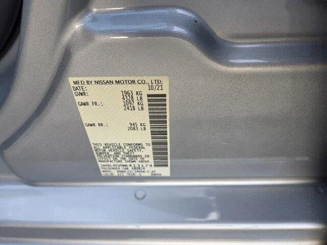 Used 2021 Brilliant Silver Metallic Nissan 2.5 SL image 35