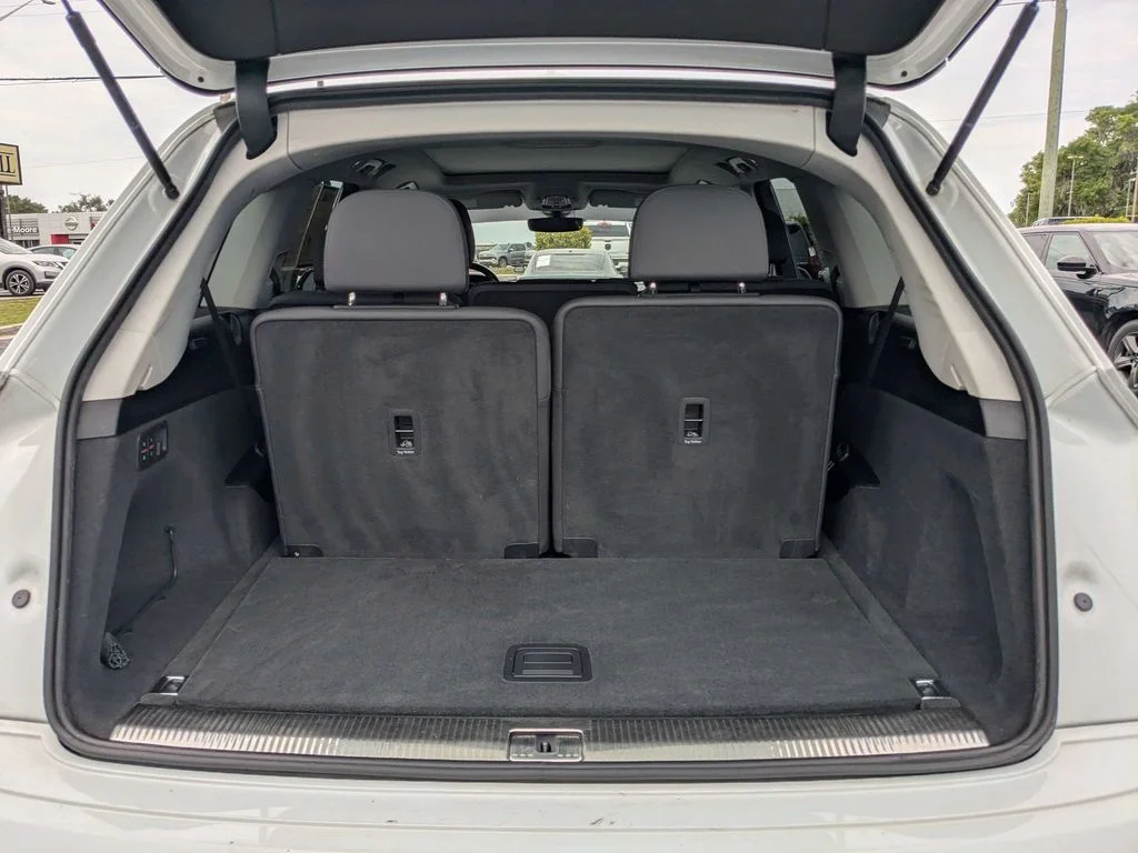 Certified Used 2022 White Audi 55 Premium Plus image 13