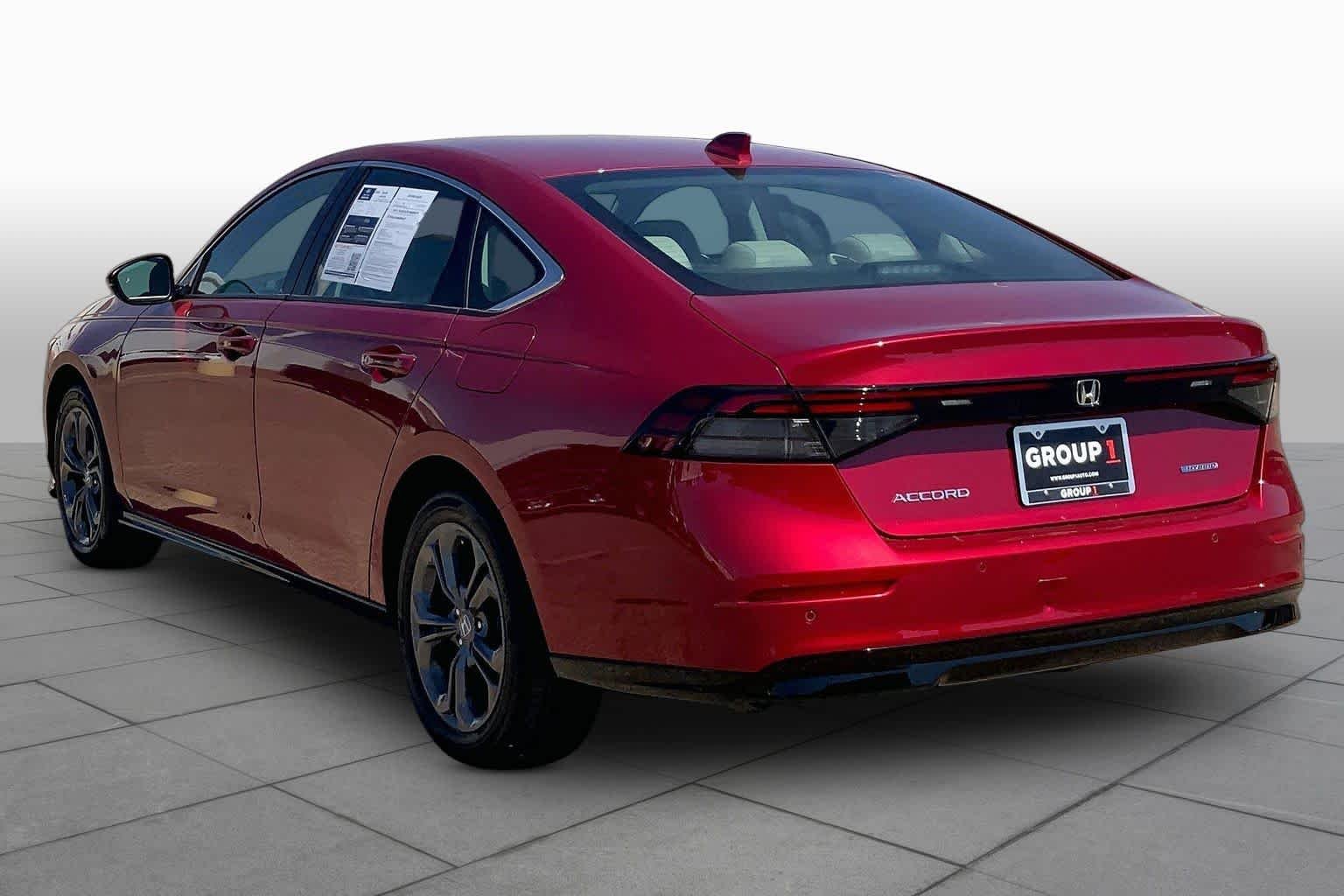 Used 2026 Radiant Red Metallic Honda EX-L image 12