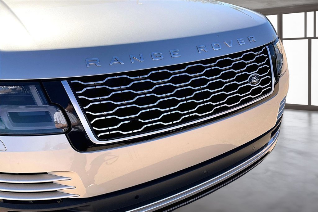 Used 2020  Land Rover HSE image 28