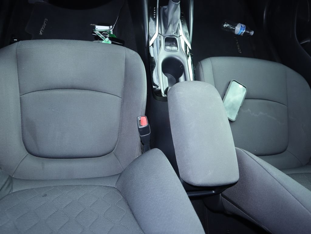 Used 2020 Super White Toyota LE image 8