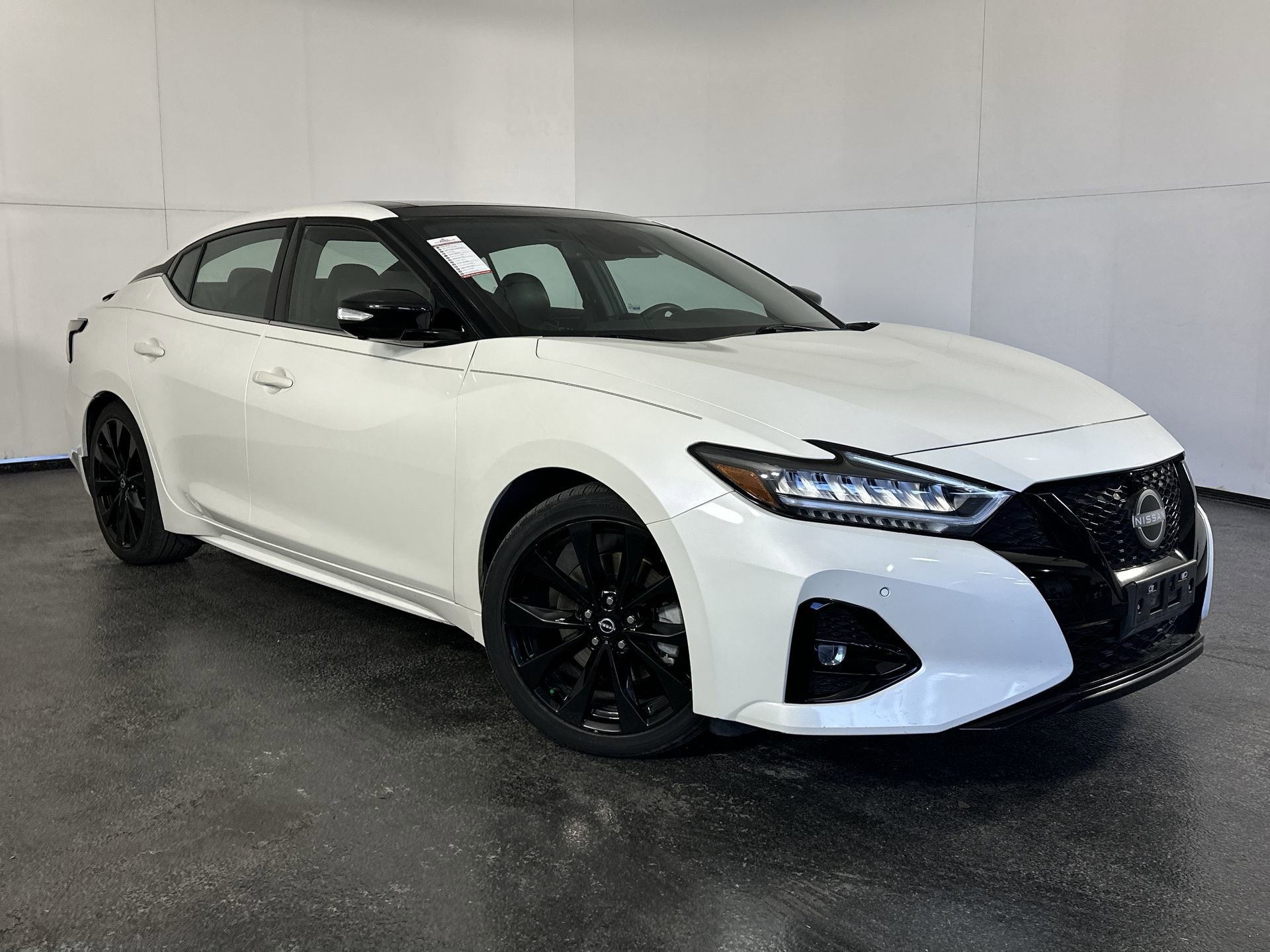 2023 Nissan Maxima SR
