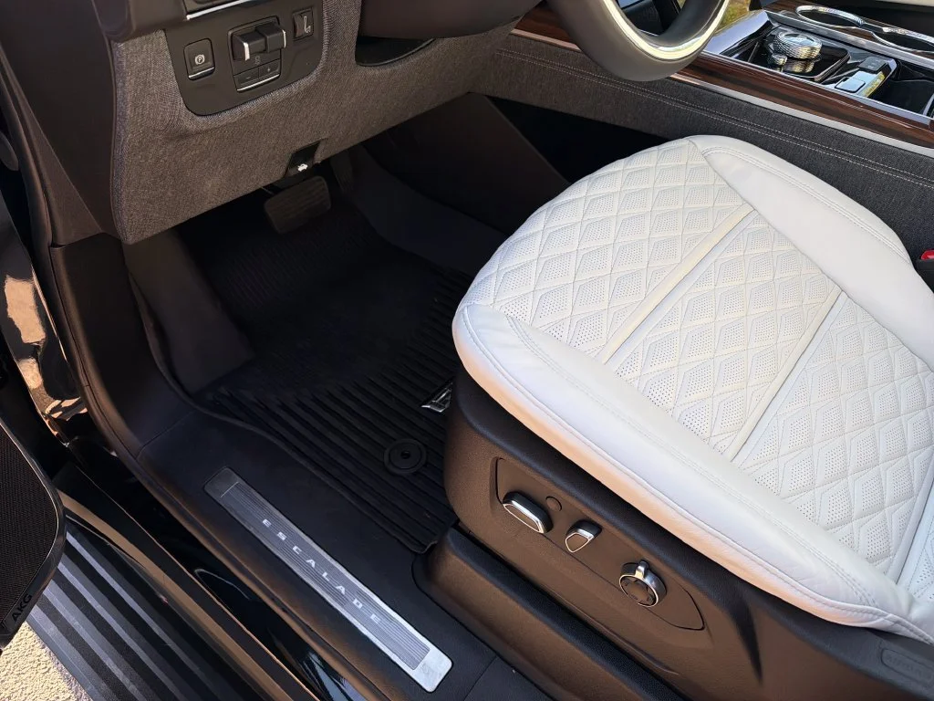 2026 Cadillac Escalade Platinum Sport - Photo 19
