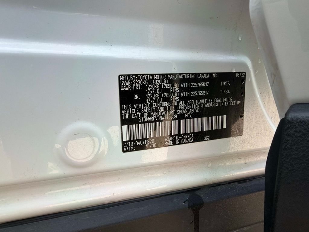 Used 2022 White Toyota LE image 32