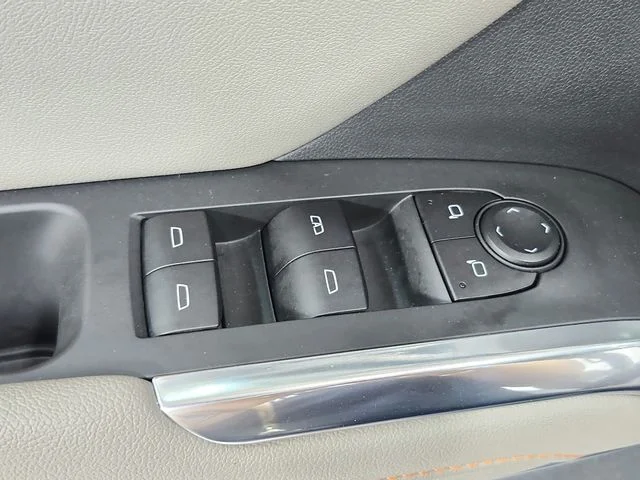 Used 2025 Gray Chevrolet LT image 35