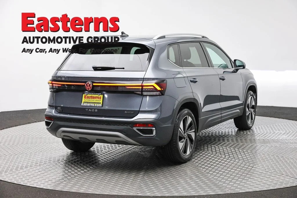Used 2025 Gray Volkswagen 1.5T SE image 5