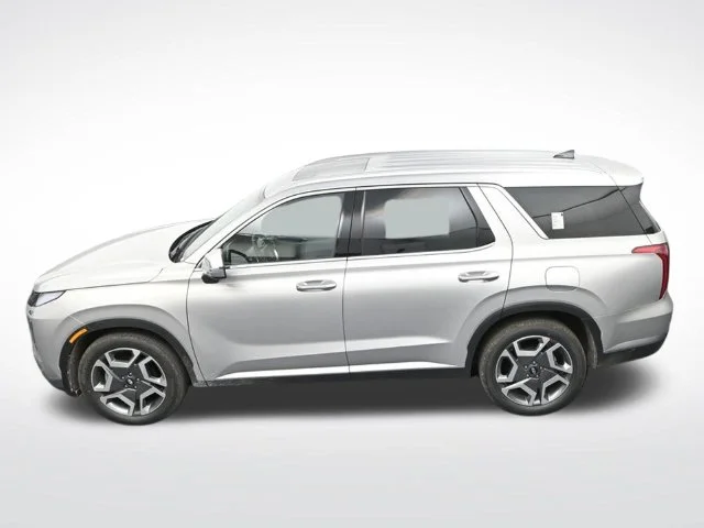 Used 2025 Silver Hyundai SEL Premium image 20