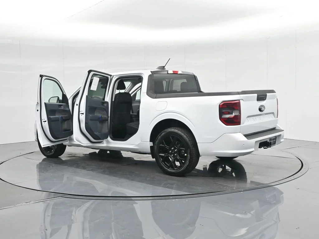 New 2025 White Ford Lobo Standard image 18
