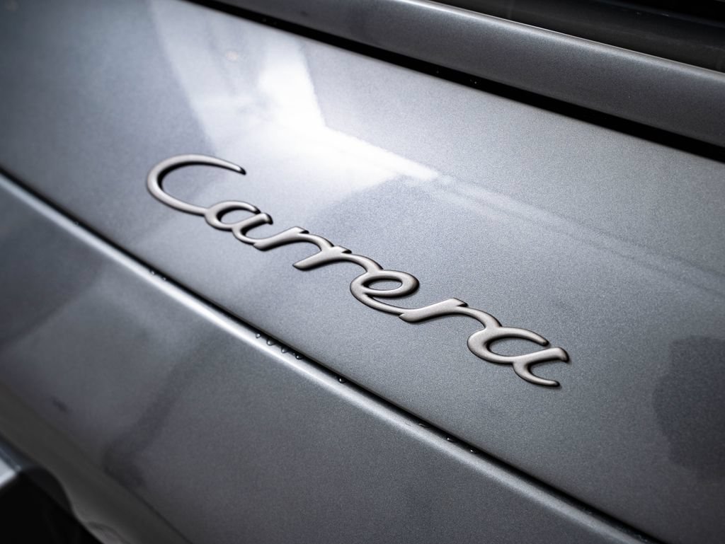 Used 2005 Seal Grey Porsche Carrera image 19