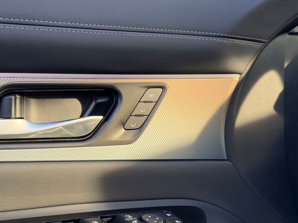 New 2026 Gold Nissan Platinum image 11