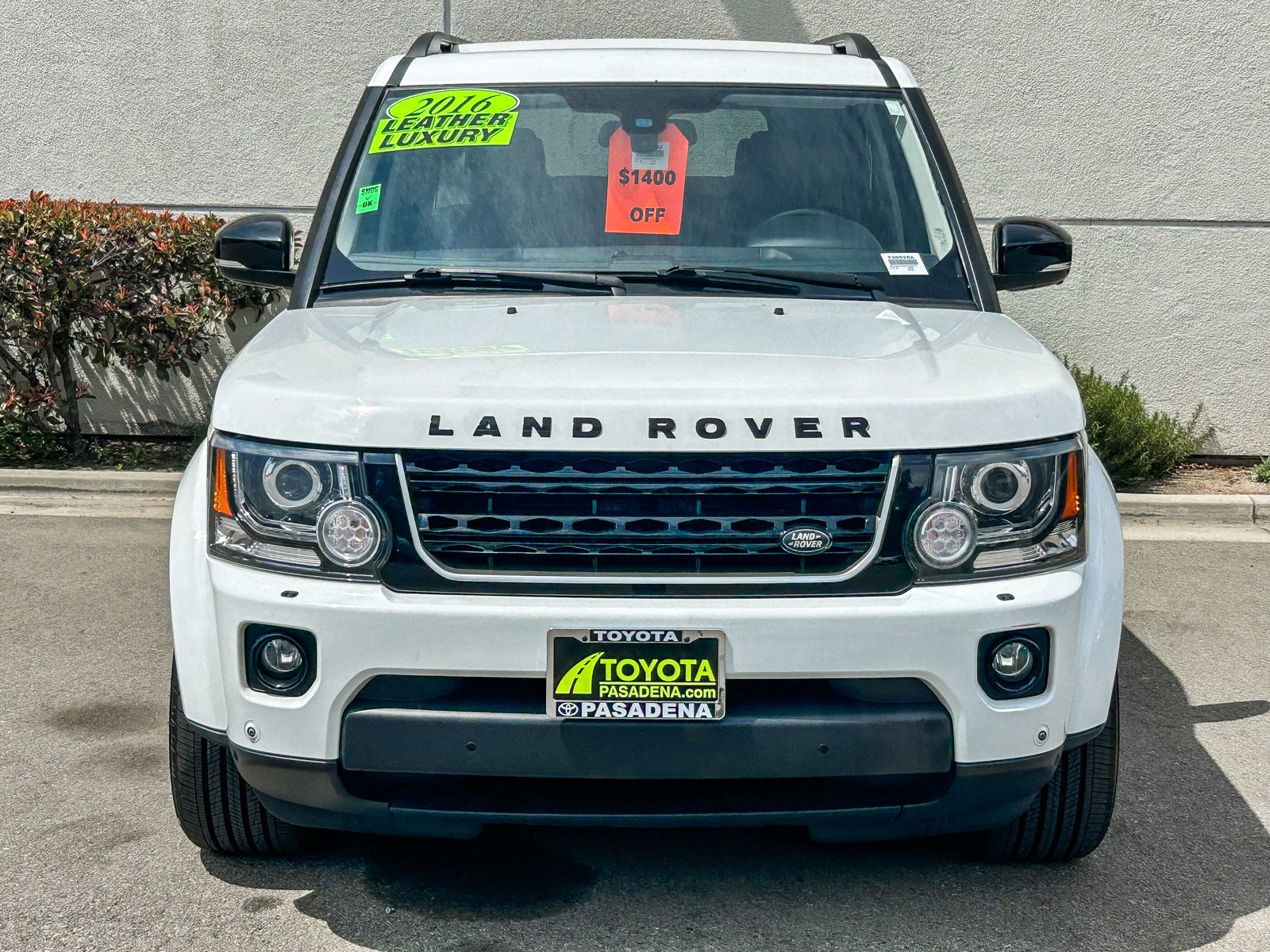 Used 2016 Land Rover LR4 HSE with VIN SALAG2V62GA840271 for sale in Pasadena, CA