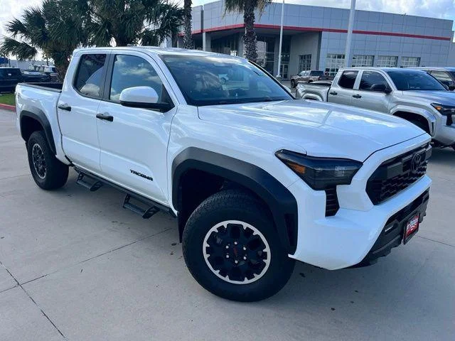 Used 2024 ICE CAP Toyota  image 1