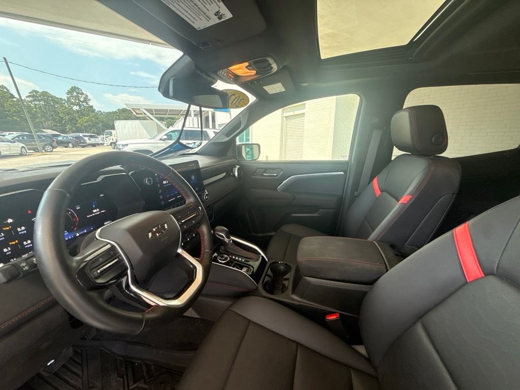Used 2024 White Chevrolet Z71 image 31