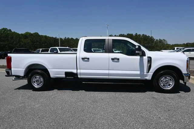 Used 2026 Oxford White Ford XL image 4