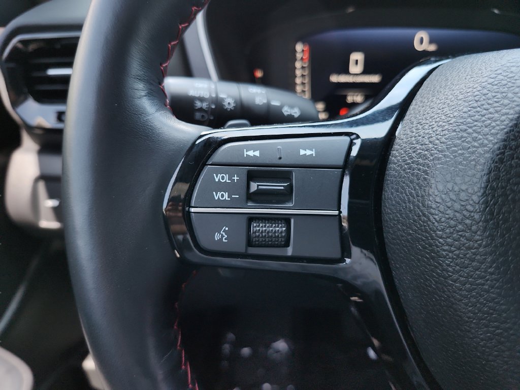 Used 2025  Honda Black Edition image 30