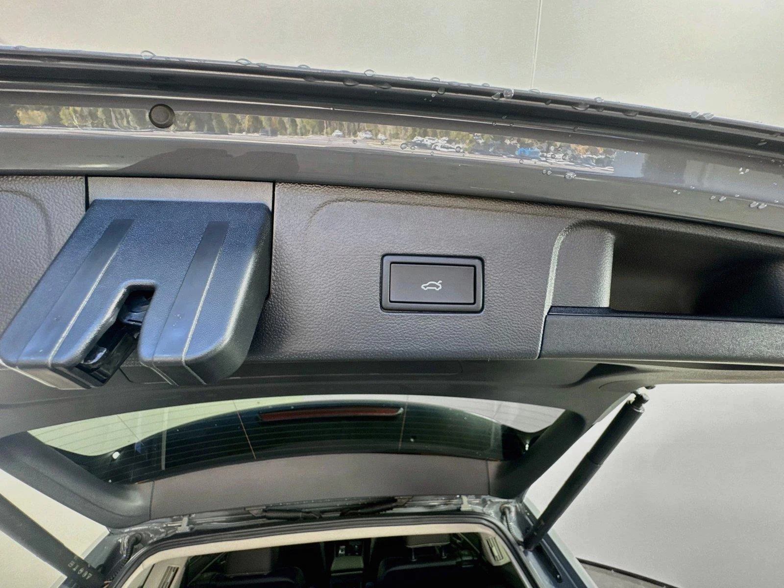 New 2026 Pure Gray Volkswagen 2.0T SE w/Technology image 36