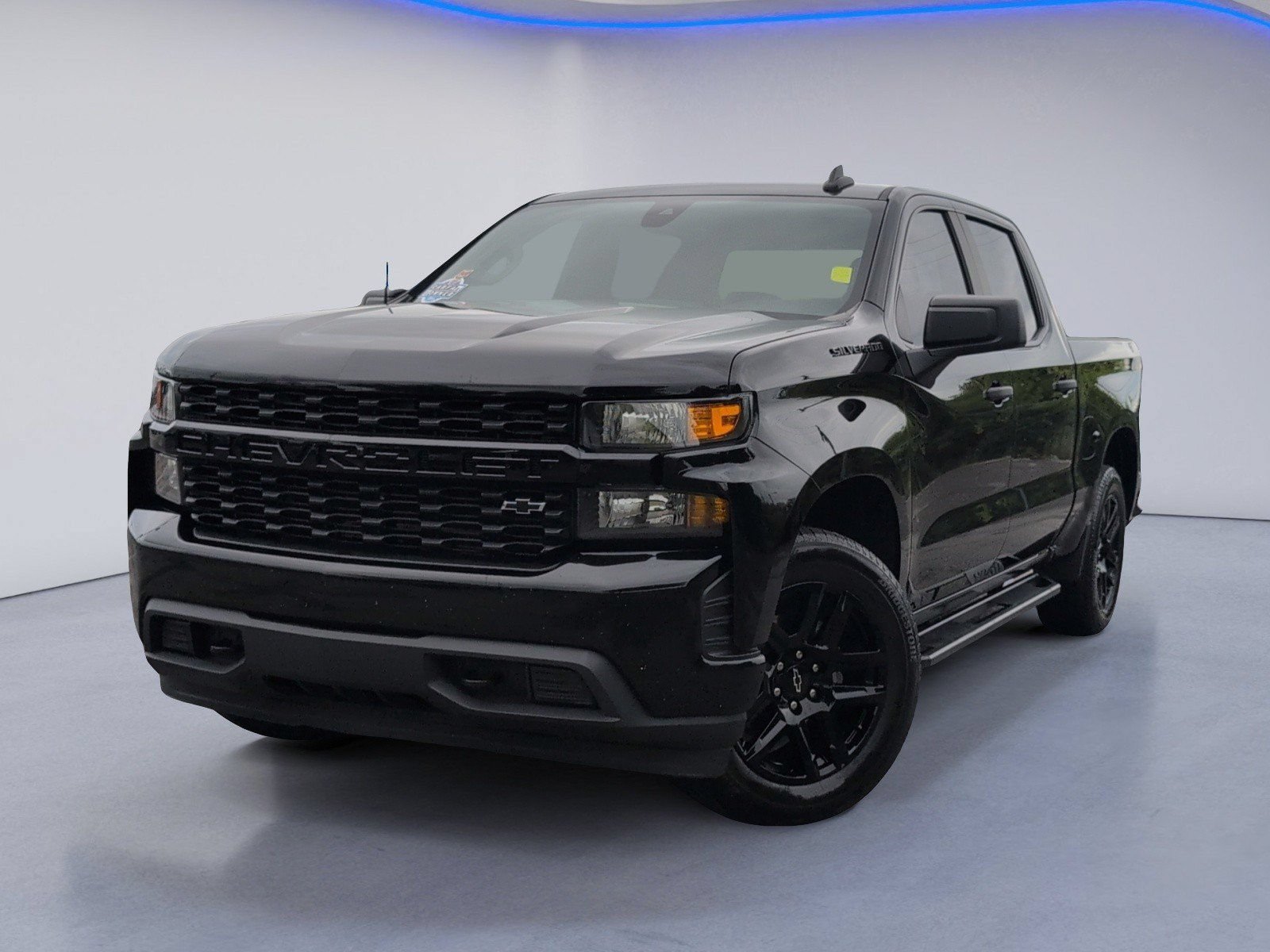 Used 2022 Black Chevrolet Custom image 2