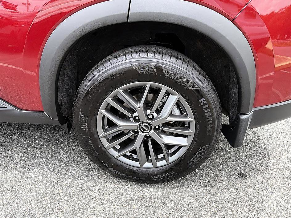 Used 2026 Scarlet Ember Tintcoat Nissan S image 10