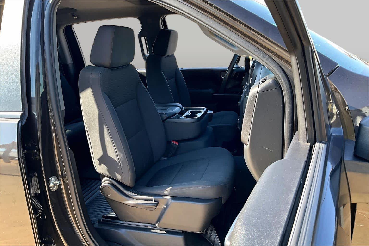 Used 2021 Oxford Brown Metallic Chevrolet Custom image 9