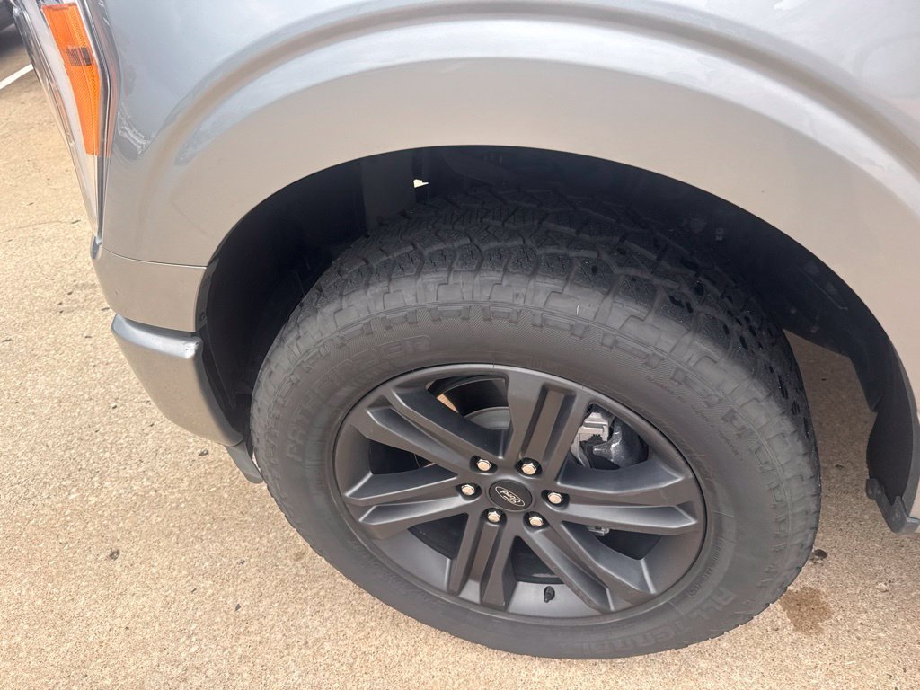 Used 2023 Silver Metallic Ford XLT image 12