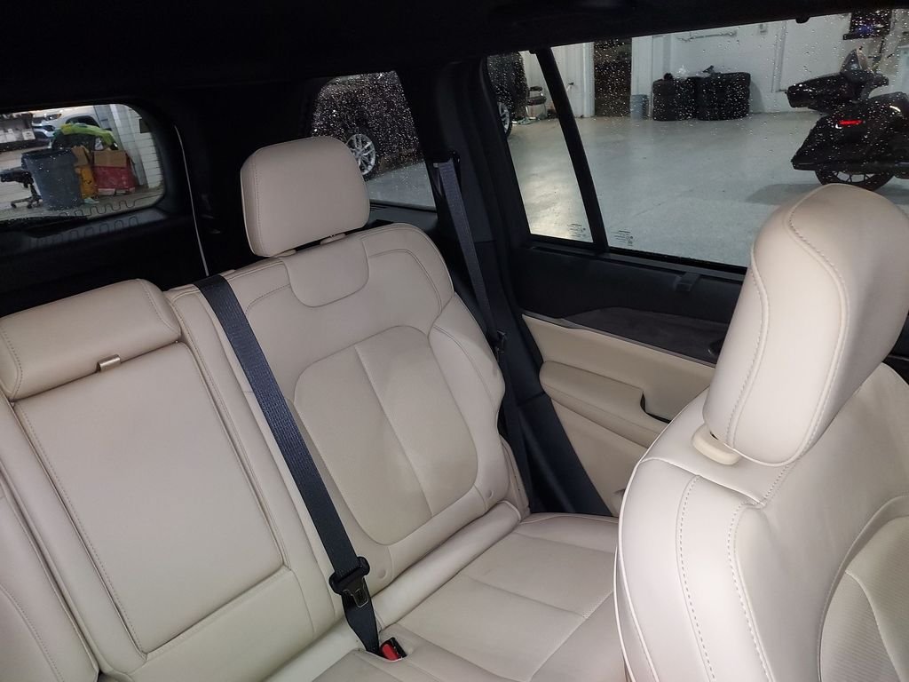 Used 2023 White/off-white Jeep Limited image 14