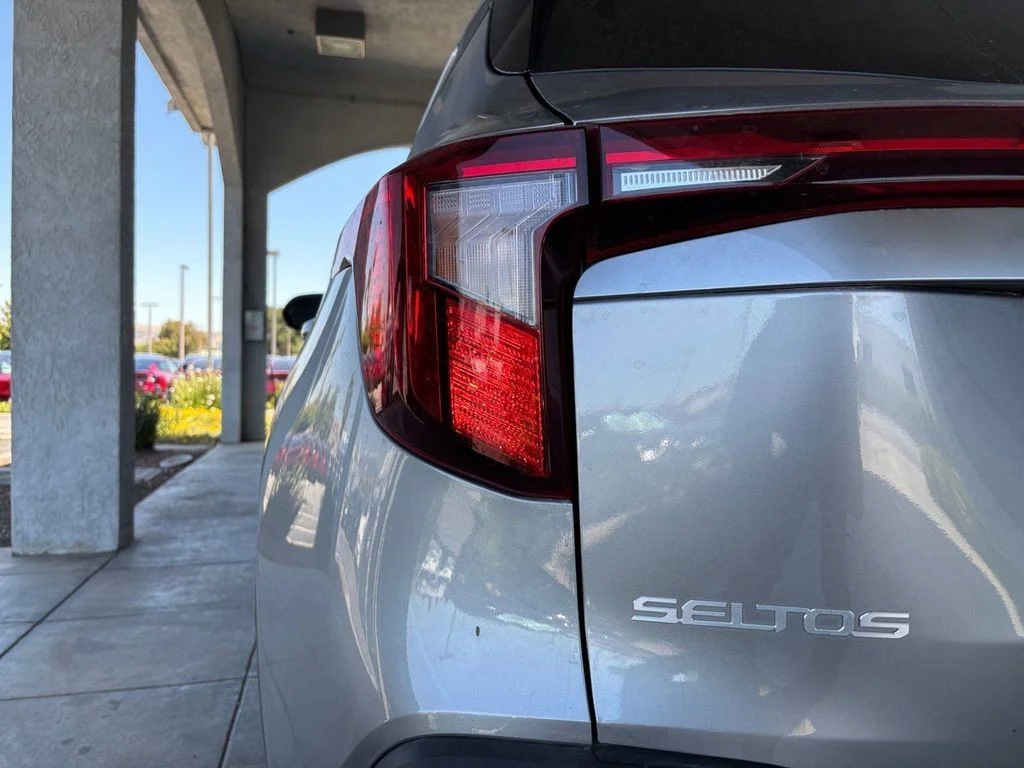 2025 Kia Seltos LX - Photo 34