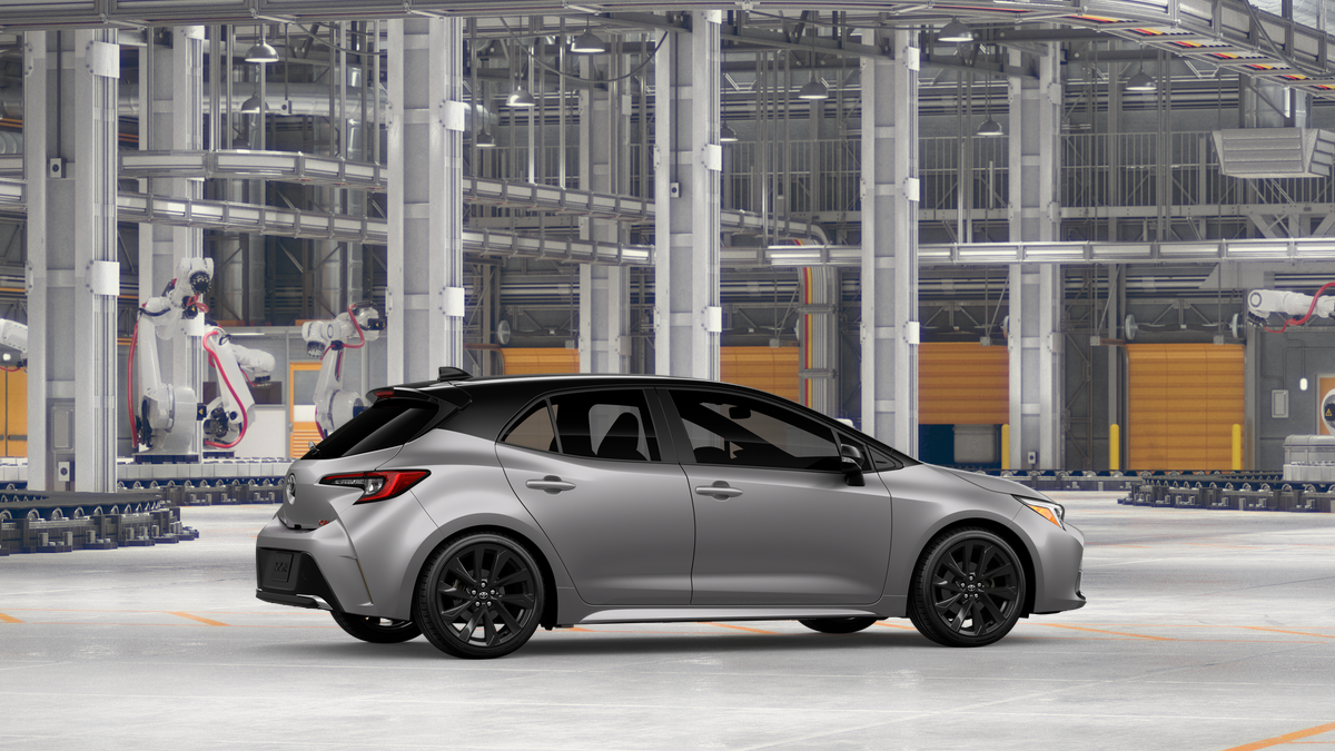 New 2027 Classic Silver Metallic with Black roof Toyota XSE image 11