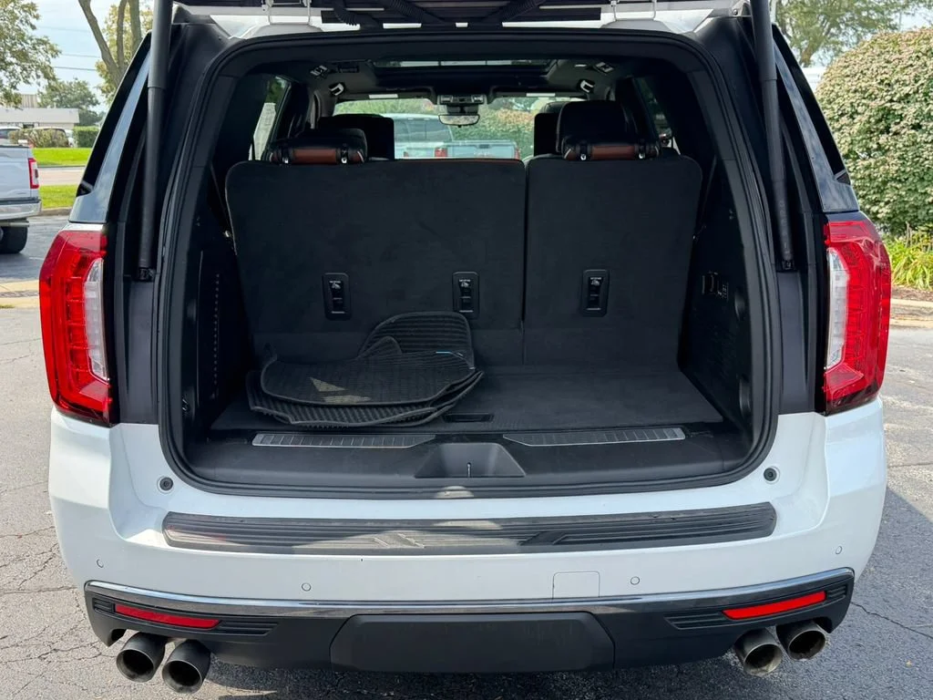 2023 GMC Yukon Denali Ultimate - Photo 9